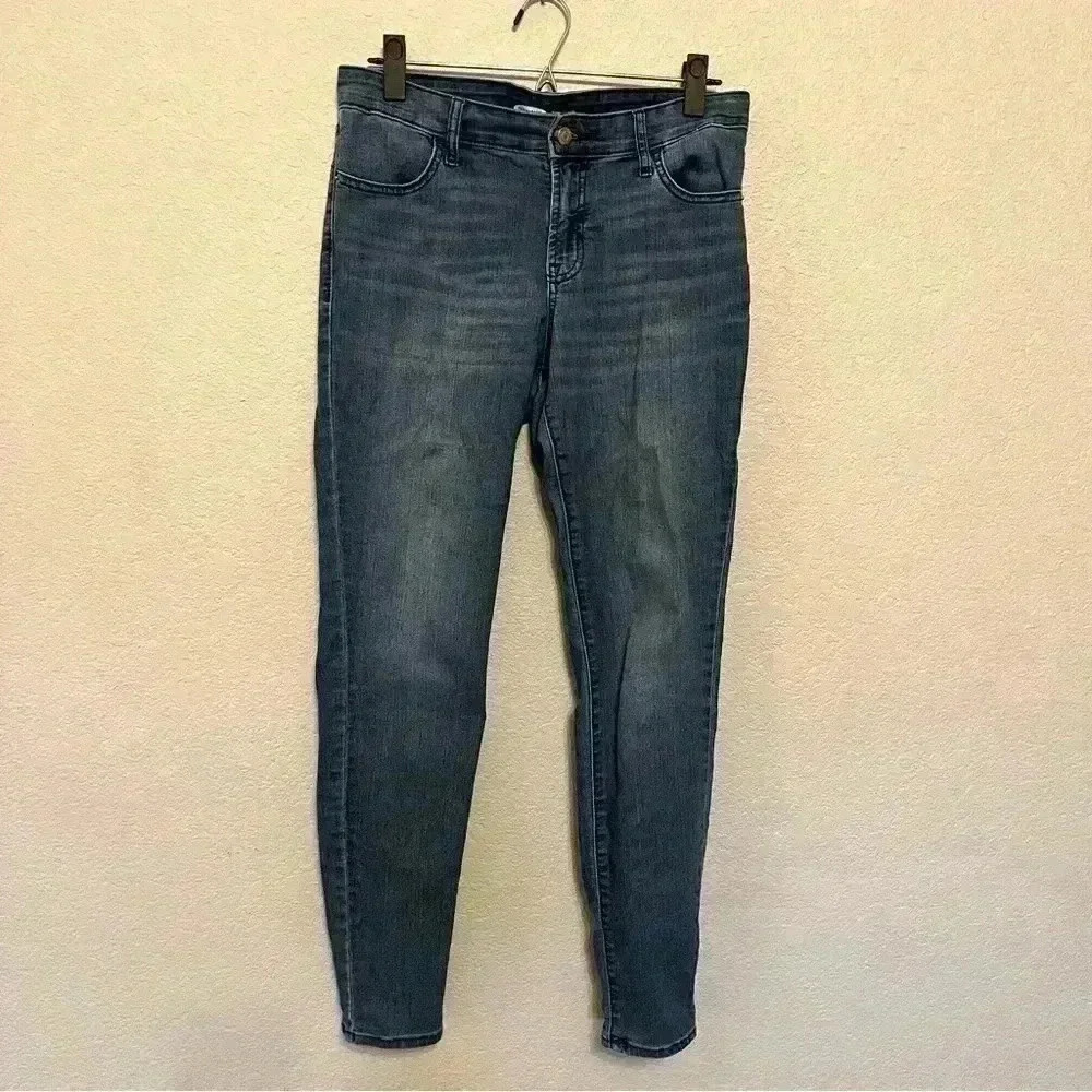 Old Navy super skinny midrise denim jeans in size 6